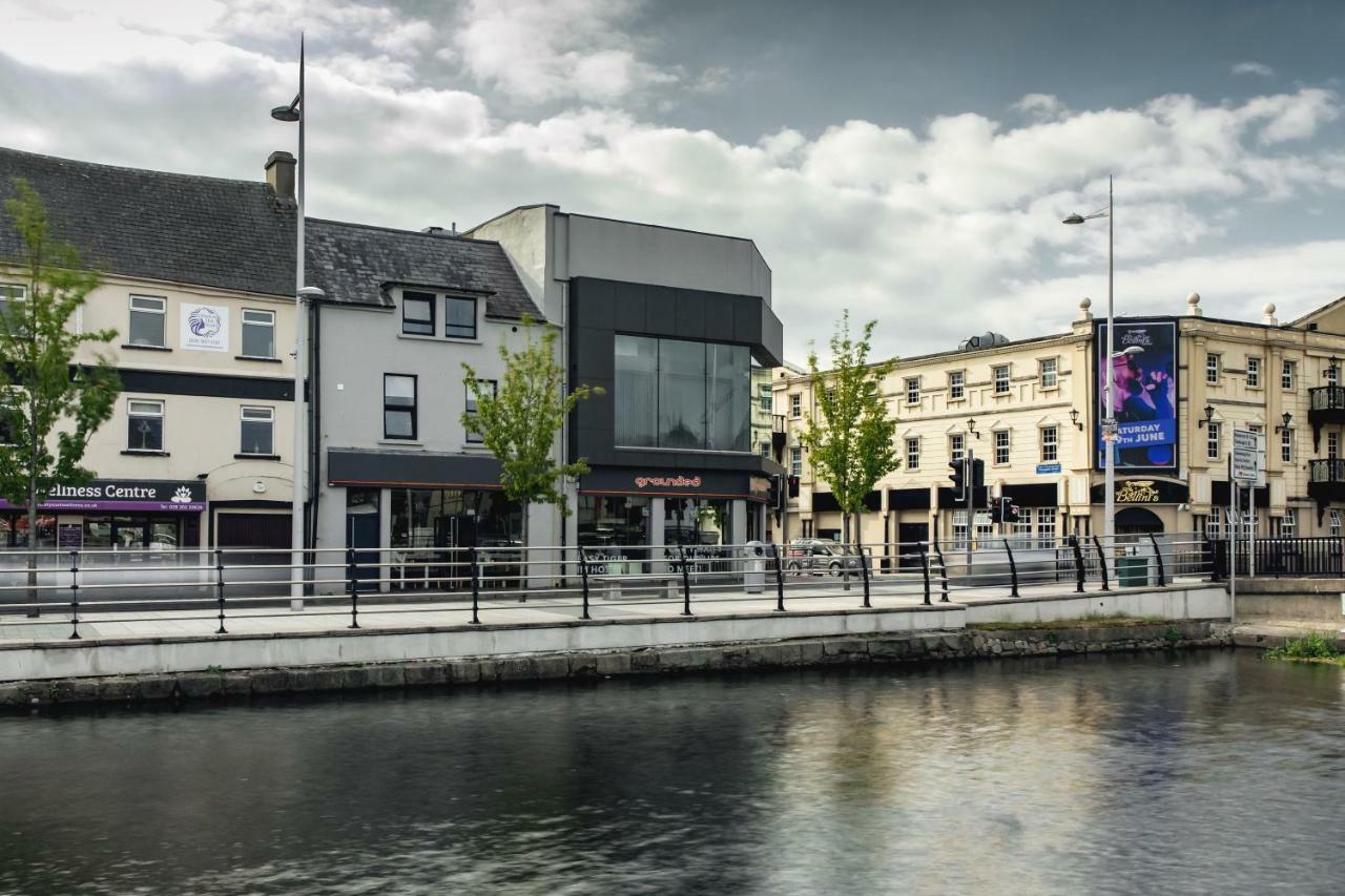 Godfrey Mews Apartment Newry Exterior photo